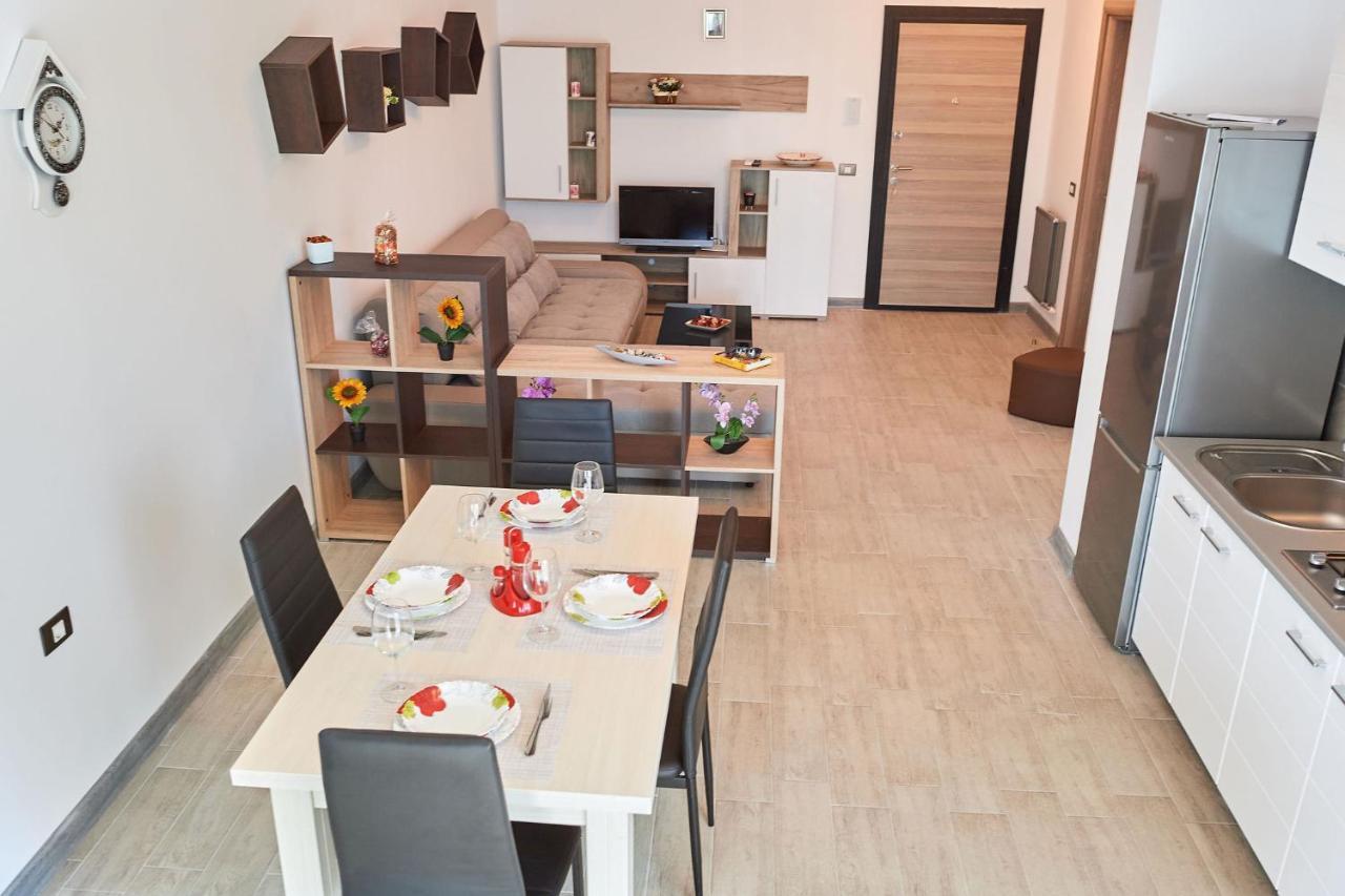 Rubic Apartment Spa N Pool Beach Resort Năvodari Exterior foto